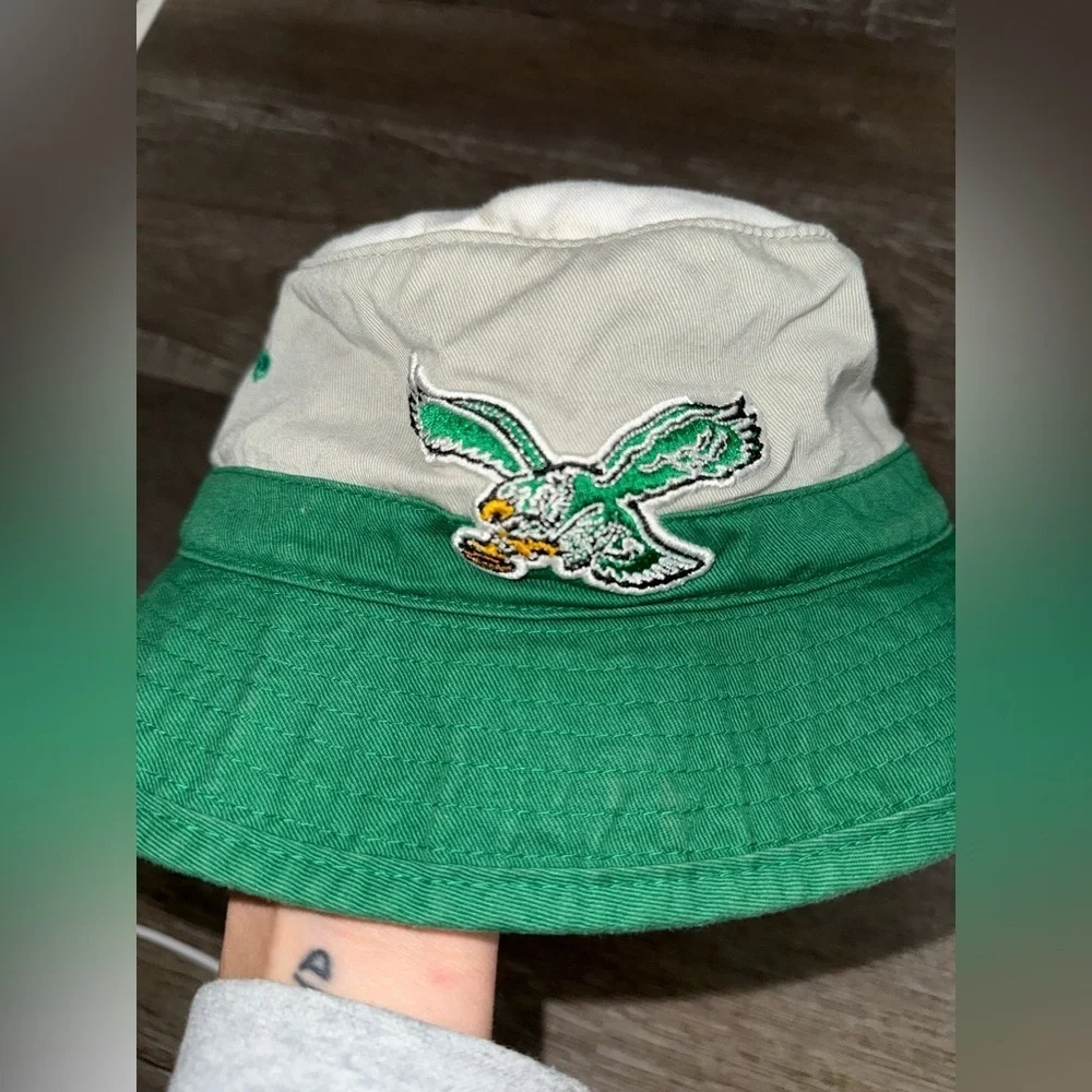 Mitchell & Ness Philadelphia Eagles Bucket Hat Throwback Hat Retro Gray Green